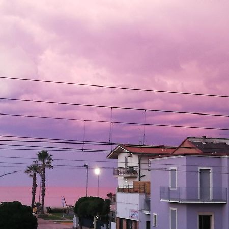 La Dimora Di Lola Hotel Porto Sant'Elpidio Luaran gambar